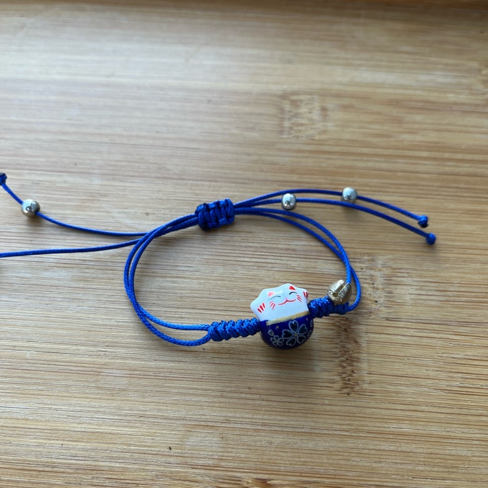 Lucky Cat Maneki Neko Charm with Solid Blue String Handmade Bracelet